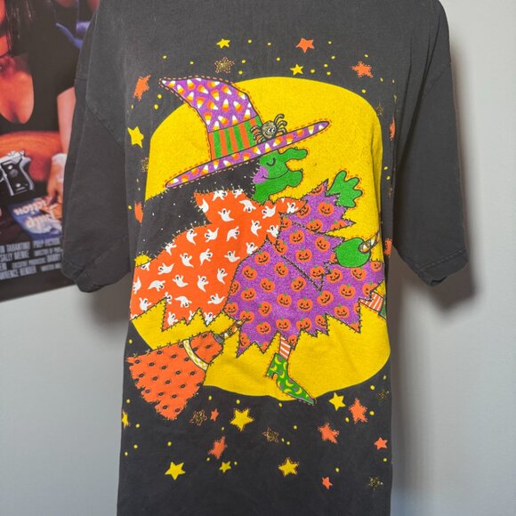 Vintage Halloween Black, Yellow, and Orange Witch Causal Tee Shirt - Picture 3 of 10